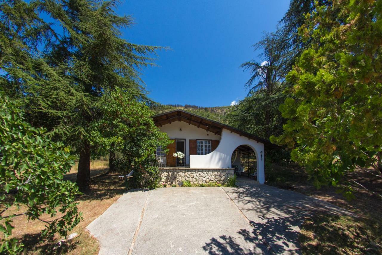 La Dimora Del Cuore Villa Сулмона Екстериор снимка