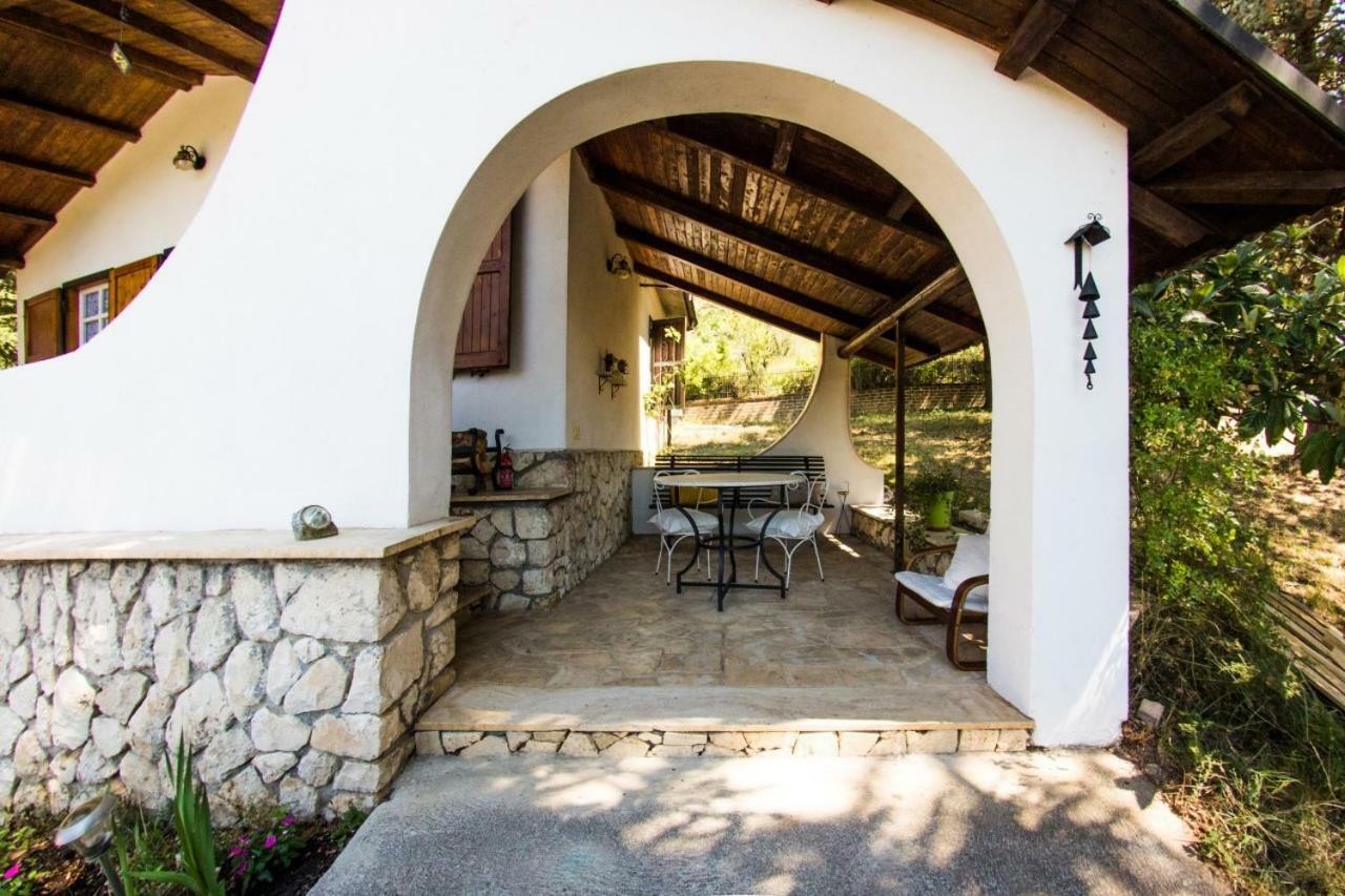 La Dimora Del Cuore Villa Сулмона Екстериор снимка